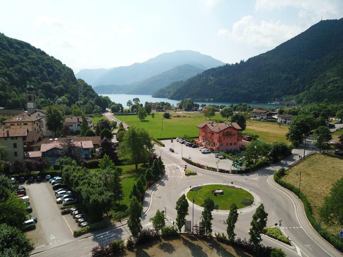 Alpieve Albergo Pieve Пьеве-ди-Ледро Экстерьер фото
